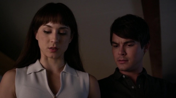 Pretty_Little_Liars_S06E16_Where_Somebody_Waits_for_Me_720p_WEB-DL_DD5_1_H_264-NTb_2486.jpg