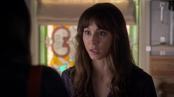 Pretty_Little_Liars_S06E17_We_ve_All_Got_Baggage_720p_WEB-DL_DD5_1_H_264-NTb_0308.jpg