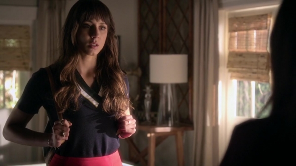 Pretty_Little_Liars_S06E17_We_ve_All_Got_Baggage_720p_WEB-DL_DD5_1_H_264-NTb_0525.jpg
