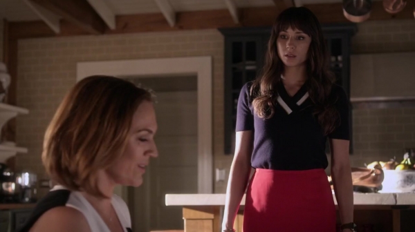 Pretty_Little_Liars_S06E17_We_ve_All_Got_Baggage_720p_WEB-DL_DD5_1_H_264-NTb_0558.jpg