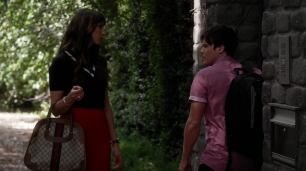 Pretty_Little_Liars_S06E17_We_ve_All_Got_Baggage_720p_WEB-DL_DD5_1_H_264-NTb_0800.jpg