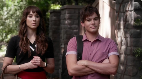 Pretty_Little_Liars_S06E17_We_ve_All_Got_Baggage_720p_WEB-DL_DD5_1_H_264-NTb_0833.jpg