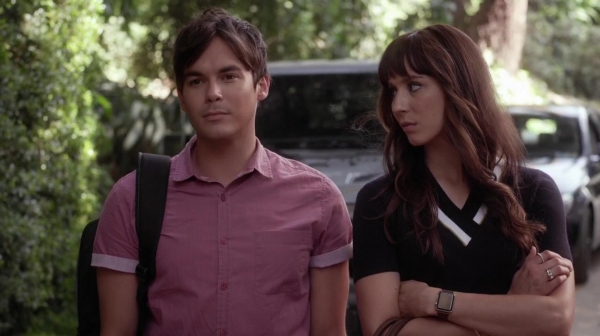 Pretty_Little_Liars_S06E17_We_ve_All_Got_Baggage_720p_WEB-DL_DD5_1_H_264-NTb_0887.jpg