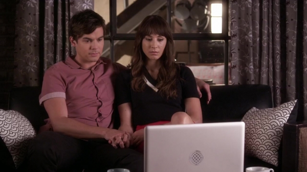 Pretty_Little_Liars_S06E17_We_ve_All_Got_Baggage_720p_WEB-DL_DD5_1_H_264-NTb_1271.jpg