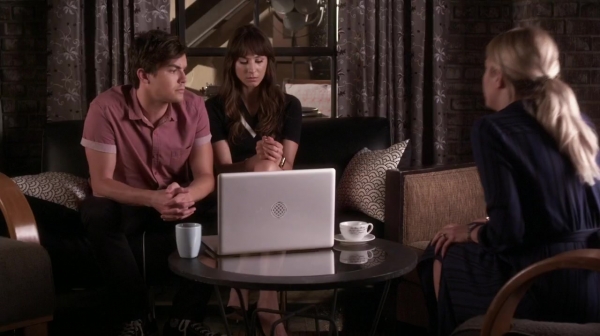Pretty_Little_Liars_S06E17_We_ve_All_Got_Baggage_720p_WEB-DL_DD5_1_H_264-NTb_1458.jpg