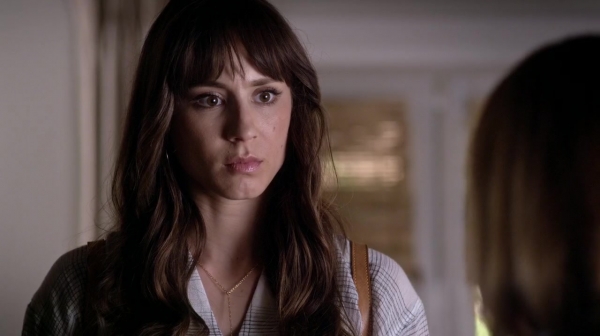Pretty_Little_Liars_S06E17_We_ve_All_Got_Baggage_720p_WEB-DL_DD5_1_H_264-NTb_1855.jpg
