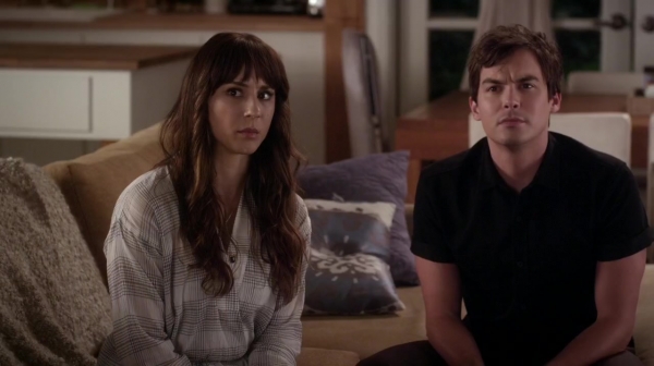 Pretty_Little_Liars_S06E17_We_ve_All_Got_Baggage_720p_WEB-DL_DD5_1_H_264-NTb_2082.jpg