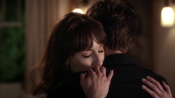 Pretty_Little_Liars_S06E17_We_ve_All_Got_Baggage_720p_WEB-DL_DD5_1_H_264-NTb_2402.jpg