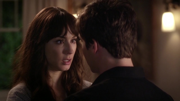 Pretty_Little_Liars_S06E17_We_ve_All_Got_Baggage_720p_WEB-DL_DD5_1_H_264-NTb_2407.jpg
