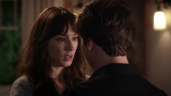 Pretty_Little_Liars_S06E17_We_ve_All_Got_Baggage_720p_WEB-DL_DD5_1_H_264-NTb_2408.jpg