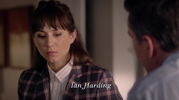 Pretty_Little_Liars_S06E18_Burn_This_720p_WEB-DL_DD5_1_H_264-NTb_0226.jpg