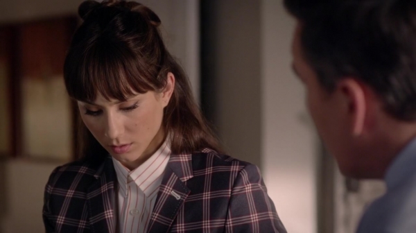 Pretty_Little_Liars_S06E18_Burn_This_720p_WEB-DL_DD5_1_H_264-NTb_0228.jpg
