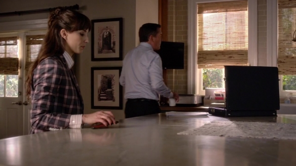 Pretty_Little_Liars_S06E18_Burn_This_720p_WEB-DL_DD5_1_H_264-NTb_0234.jpg