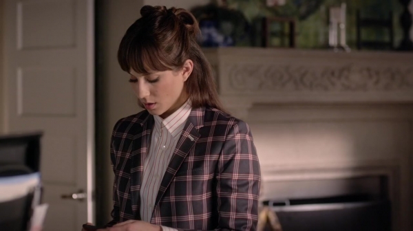 Pretty_Little_Liars_S06E18_Burn_This_720p_WEB-DL_DD5_1_H_264-NTb_0235.jpg