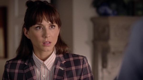 Pretty_Little_Liars_S06E18_Burn_This_720p_WEB-DL_DD5_1_H_264-NTb_0260.jpg