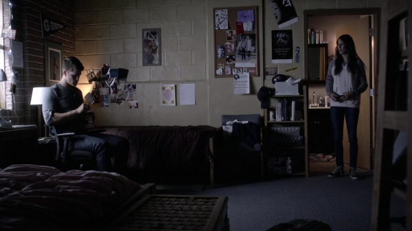 Pretty_Little_Liars_S06E18_Burn_This_720p_WEB-DL_DD5_1_H_264-NTb_0274.jpg