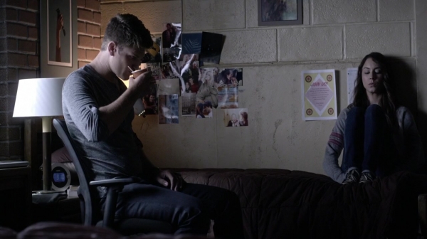 Pretty_Little_Liars_S06E18_Burn_This_720p_WEB-DL_DD5_1_H_264-NTb_0285.jpg
