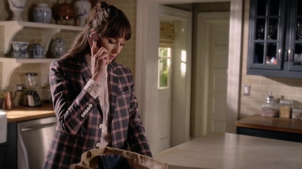 Pretty_Little_Liars_S06E18_Burn_This_720p_WEB-DL_DD5_1_H_264-NTb_0594.jpg