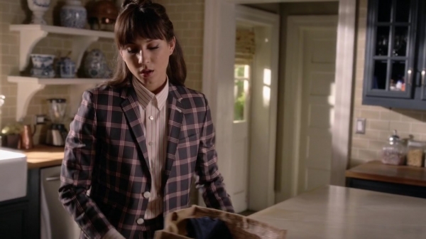 Pretty_Little_Liars_S06E18_Burn_This_720p_WEB-DL_DD5_1_H_264-NTb_0598.jpg