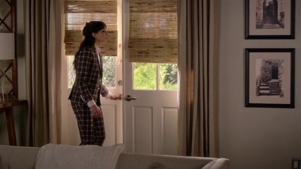 Pretty_Little_Liars_S06E18_Burn_This_720p_WEB-DL_DD5_1_H_264-NTb_0612.jpg