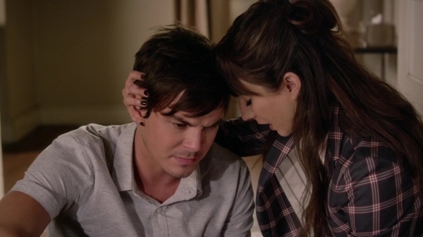 Pretty_Little_Liars_S06E18_Burn_This_720p_WEB-DL_DD5_1_H_264-NTb_0700.jpg