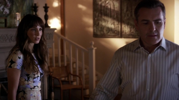 Pretty_Little_Liars_S06E18_Burn_This_720p_WEB-DL_DD5_1_H_264-NTb_1481.jpg