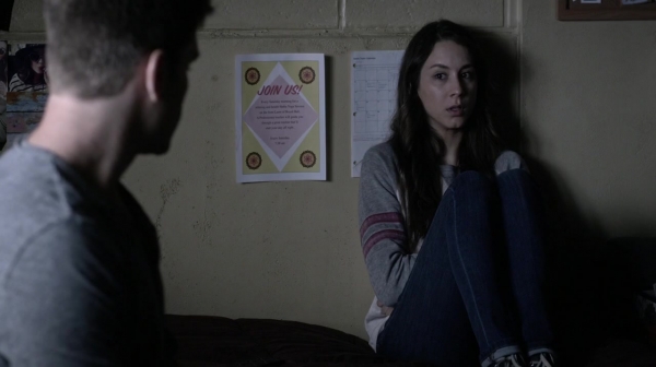 Pretty_Little_Liars_S06E18_Burn_This_720p_WEB-DL_DD5_1_H_264-NTb_1842.jpg