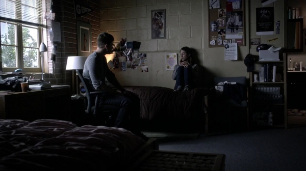 Pretty_Little_Liars_S06E18_Burn_This_720p_WEB-DL_DD5_1_H_264-NTb_1980.jpg