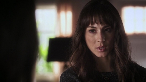 Pretty_Little_Liars_S06E19_Did_You_Miss_Me_720p_WEB-DL_DD5_1_H_264-NTb_0219.jpg