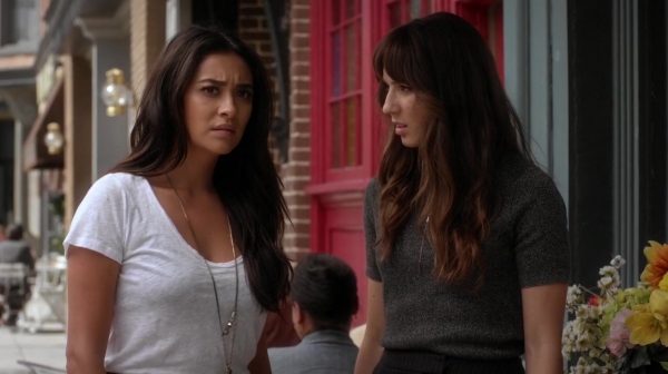 Pretty_Little_Liars_S06E19_Did_You_Miss_Me_720p_WEB-DL_DD5_1_H_264-NTb_0927.jpg
