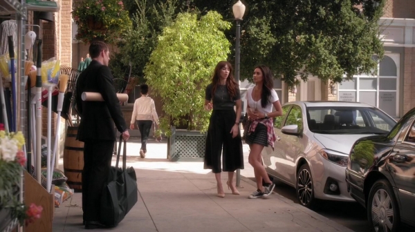 Pretty_Little_Liars_S06E19_Did_You_Miss_Me_720p_WEB-DL_DD5_1_H_264-NTb_0940.jpg