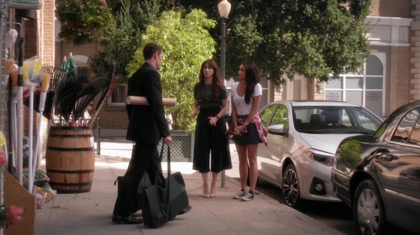 Pretty_Little_Liars_S06E19_Did_You_Miss_Me_720p_WEB-DL_DD5_1_H_264-NTb_0942.jpg