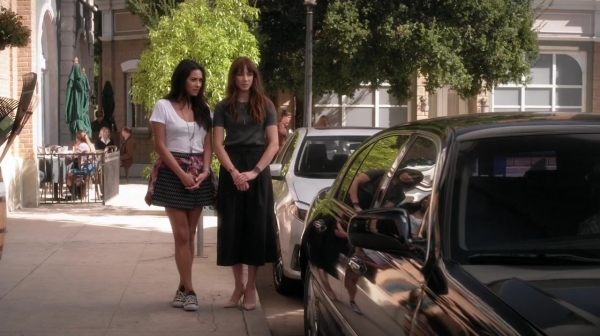 Pretty_Little_Liars_S06E19_Did_You_Miss_Me_720p_WEB-DL_DD5_1_H_264-NTb_1001.jpg