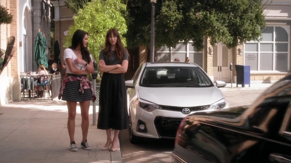 Pretty_Little_Liars_S06E19_Did_You_Miss_Me_720p_WEB-DL_DD5_1_H_264-NTb_1003.jpg