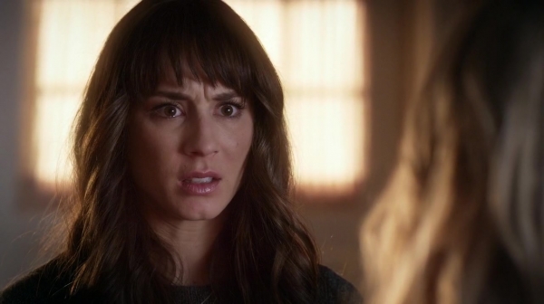 Pretty_Little_Liars_S06E19_Did_You_Miss_Me_720p_WEB-DL_DD5_1_H_264-NTb_1400.jpg