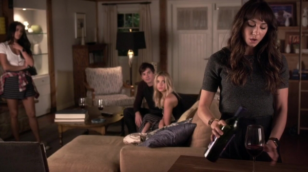 Pretty_Little_Liars_S06E19_Did_You_Miss_Me_720p_WEB-DL_DD5_1_H_264-NTb_1532.jpg