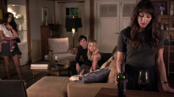 Pretty_Little_Liars_S06E19_Did_You_Miss_Me_720p_WEB-DL_DD5_1_H_264-NTb_1533.jpg