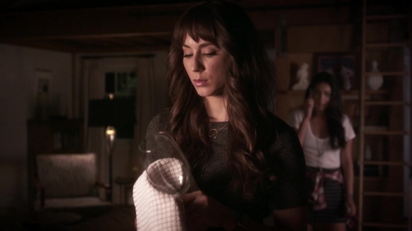 Pretty_Little_Liars_S06E19_Did_You_Miss_Me_720p_WEB-DL_DD5_1_H_264-NTb_1653.jpg
