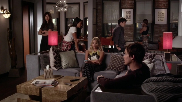 Pretty_Little_Liars_S06E20_Hush_Hush_Sweet_Little_Liars_720p_WEB-DL_DD5_1_H_264-NTb_0056.jpg