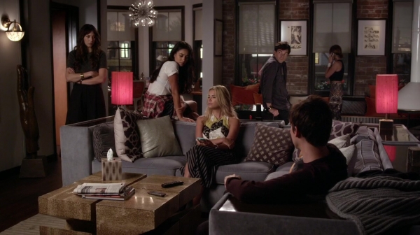 Pretty_Little_Liars_S06E20_Hush_Hush_Sweet_Little_Liars_720p_WEB-DL_DD5_1_H_264-NTb_0058.jpg
