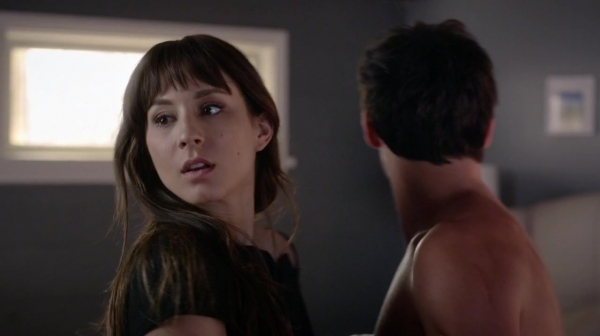 Pretty_Little_Liars_S06E20_Hush_Hush_Sweet_Little_Liars_720p_WEB-DL_DD5_1_H_264-NTb_1129.jpg