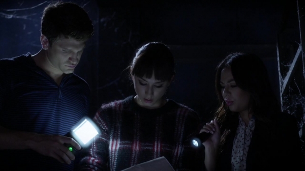 Pretty_Little_Liars_S06E20_Hush_Hush_Sweet_Little_Liars_720p_WEB-DL_DD5_1_H_264-NTb_2080.jpg