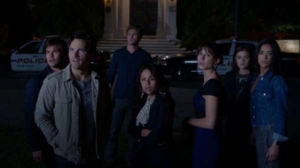 Pretty_Little_Liars_S07E01_WEB-DL_720p_DUAL_WWW_COMANDOTORRENTS_COM_0216.jpg