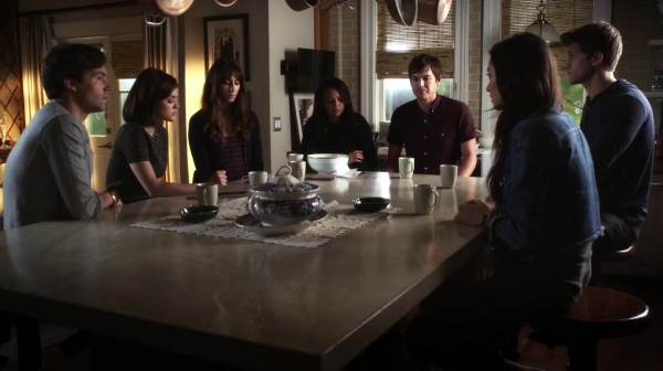 Pretty_Little_Liars_S07E01_WEB-DL_720p_DUAL_WWW_COMANDOTORRENTS_COM_0499.jpg