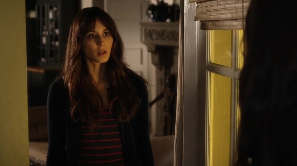 Pretty_Little_Liars_S07E01_WEB-DL_720p_DUAL_WWW_COMANDOTORRENTS_COM_1104.jpg