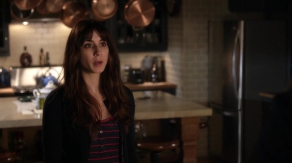 Pretty_Little_Liars_S07E01_WEB-DL_720p_DUAL_WWW_COMANDOTORRENTS_COM_1301.jpg