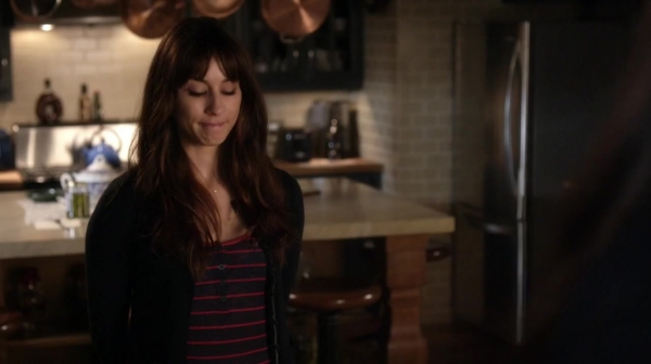 Pretty_Little_Liars_S07E01_WEB-DL_720p_DUAL_WWW_COMANDOTORRENTS_COM_1309.jpg