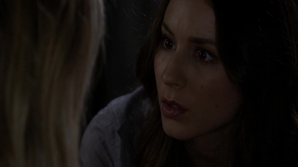 Pretty_Little_Liars_S07E01_WEB-DL_720p_DUAL_WWW_COMANDOTORRENTS_COM_1611.jpg