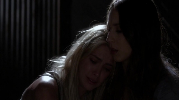 Pretty_Little_Liars_S07E01_WEB-DL_720p_DUAL_WWW_COMANDOTORRENTS_COM_1662.jpg