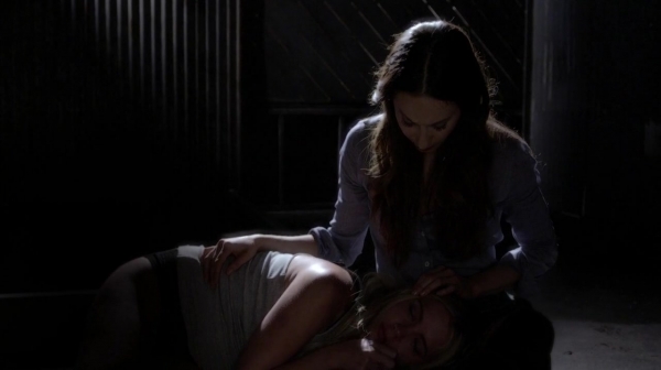 Pretty_Little_Liars_S07E01_WEB-DL_720p_DUAL_WWW_COMANDOTORRENTS_COM_1707.jpg